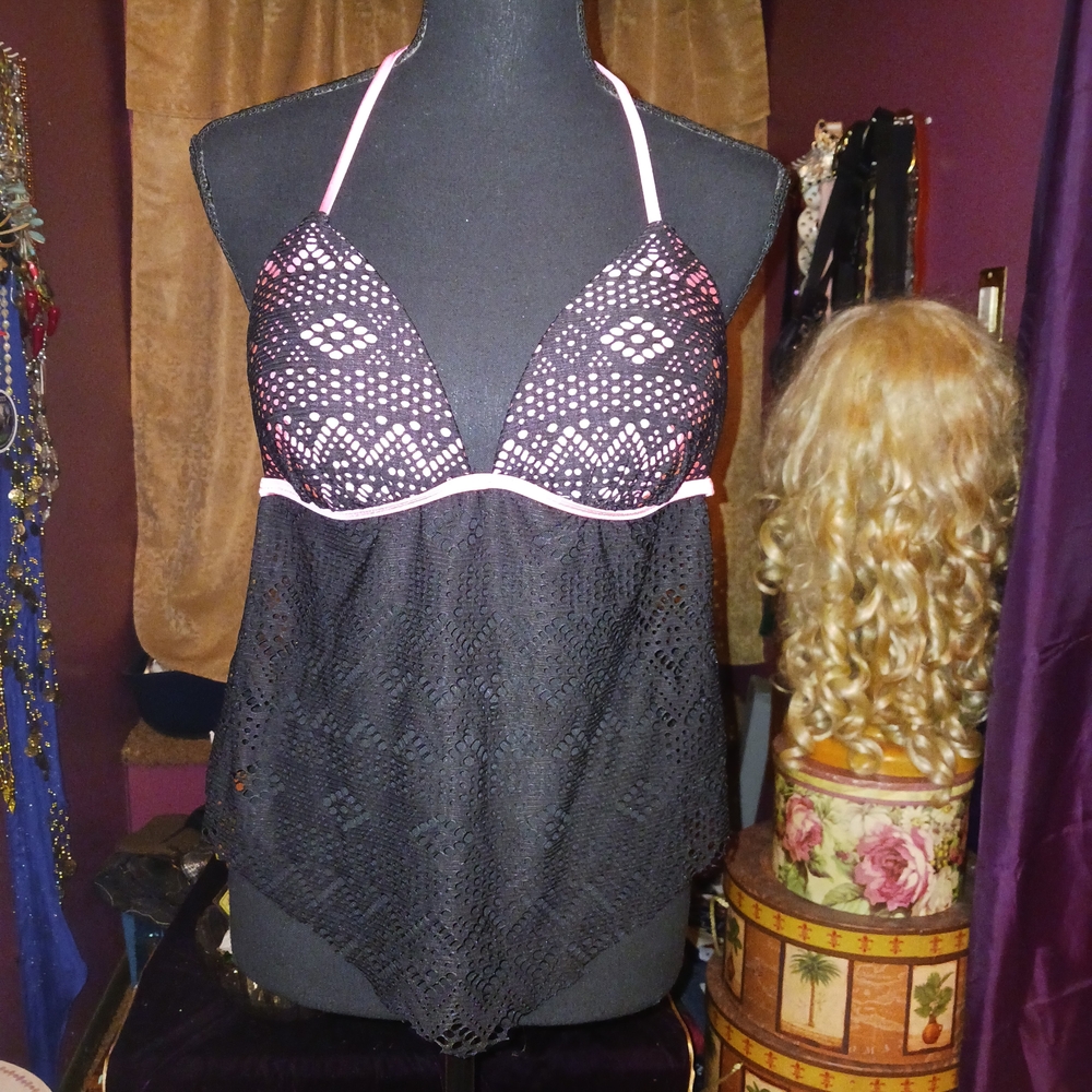 Malibu Dream Girl Pink & Black Lace Swim Top L NWOT